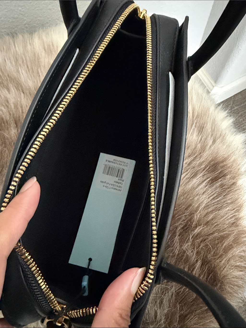 Structured Black Shoulder Bag With Double Straps — image 5 of 7